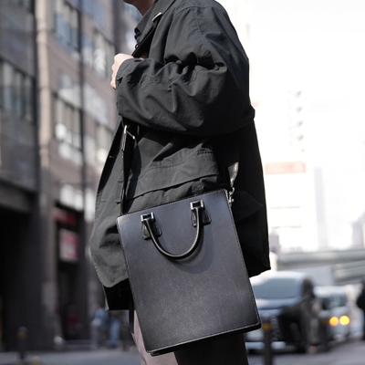 SADDLE PULL UP / SYRIL